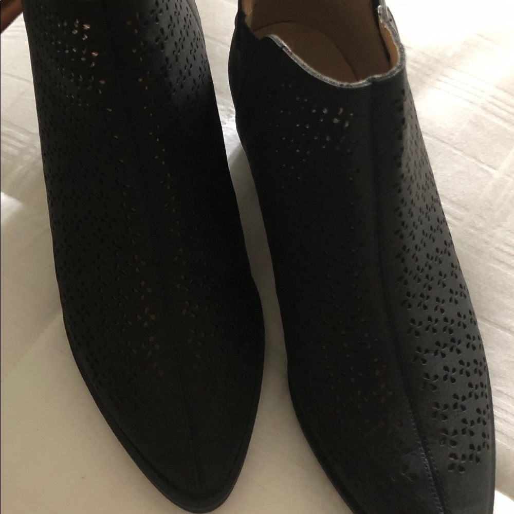 CLaundry ankle boots